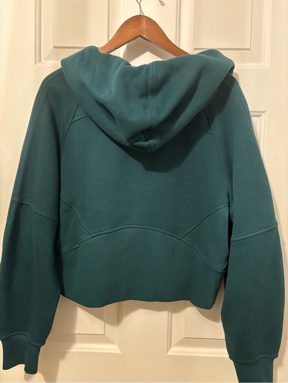 LULULEMON TEAL/GREEN CROPPED SCUBA HOODIE XS/S - Picture 3 of 3